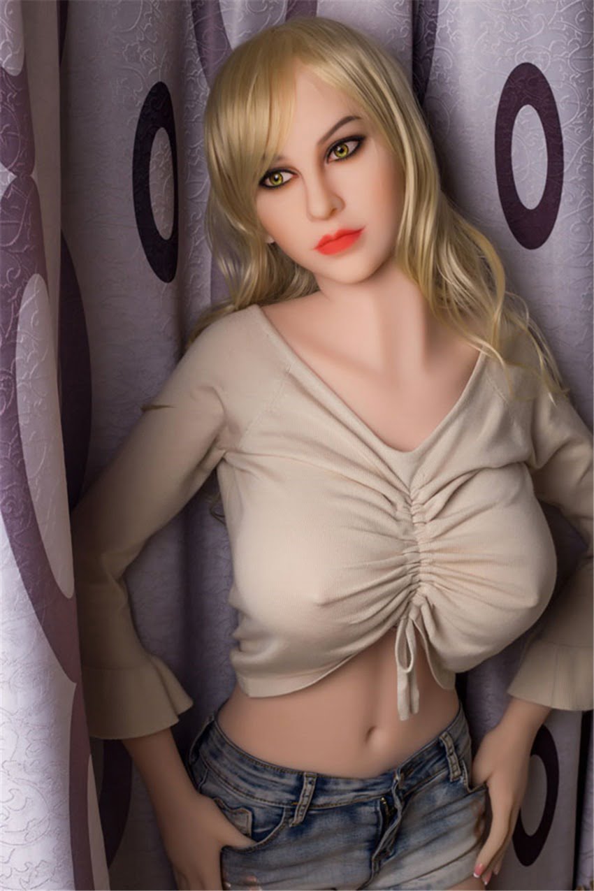 lifelike female sex doll