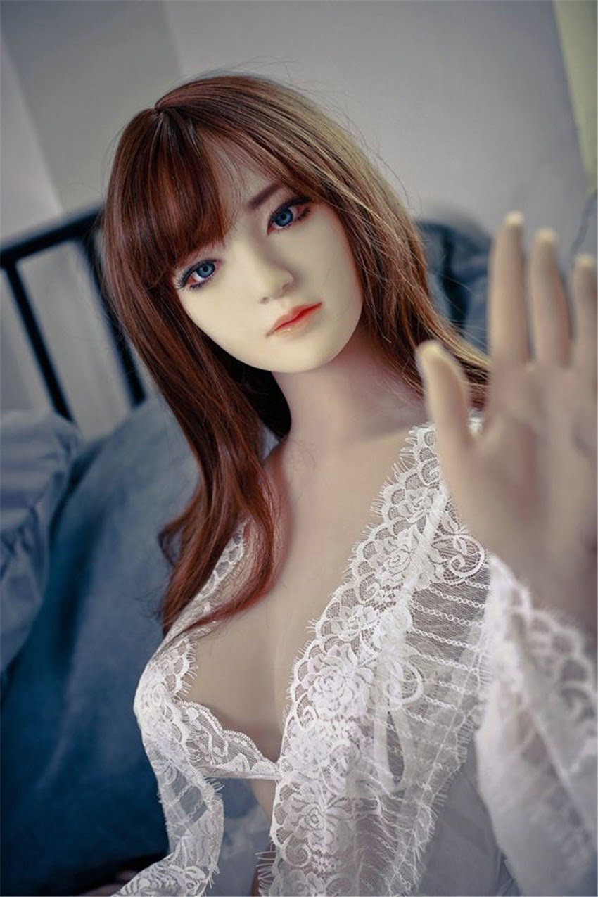 Accessories for sex dolls