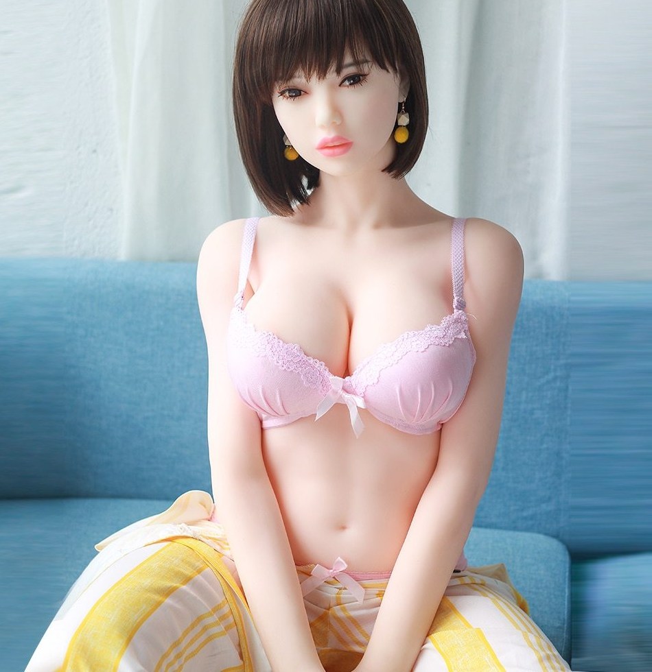 Flat chested love doll