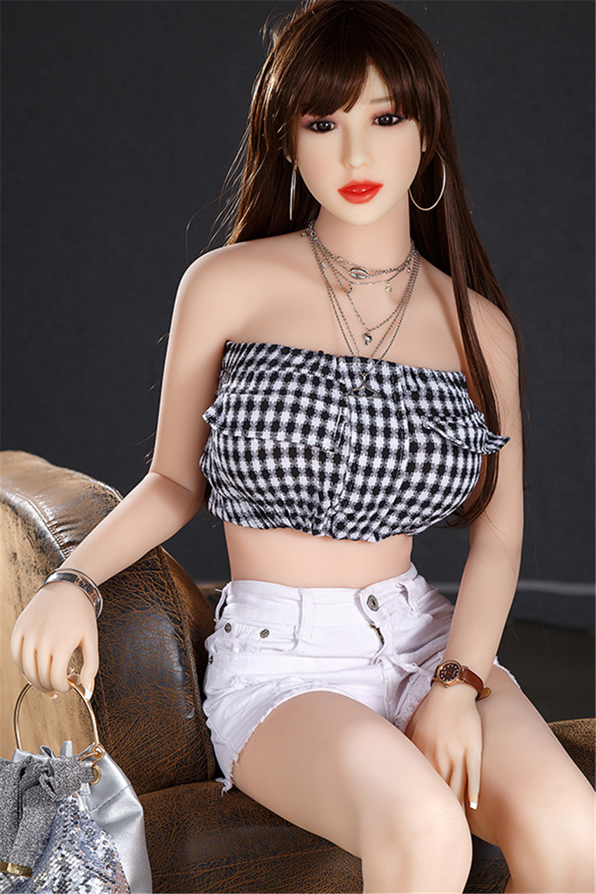 lesbian sex doll porn